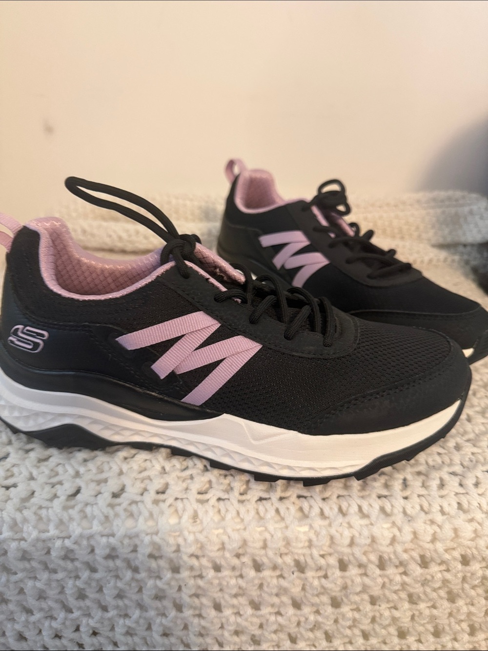 Skechers memory foam Trail Black/Pink sneakers